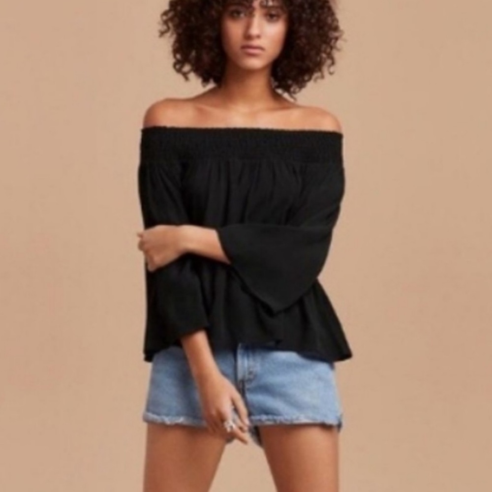 Aritzia Marcilly Off The Shoulder Top Black